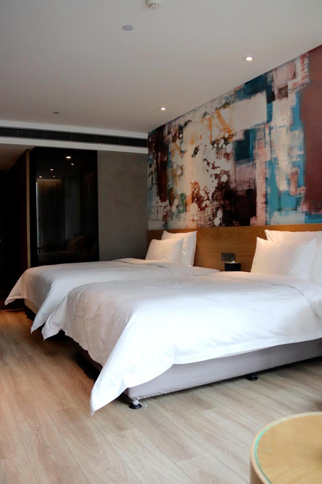 M Hotel Zhengzhou Exterior photo