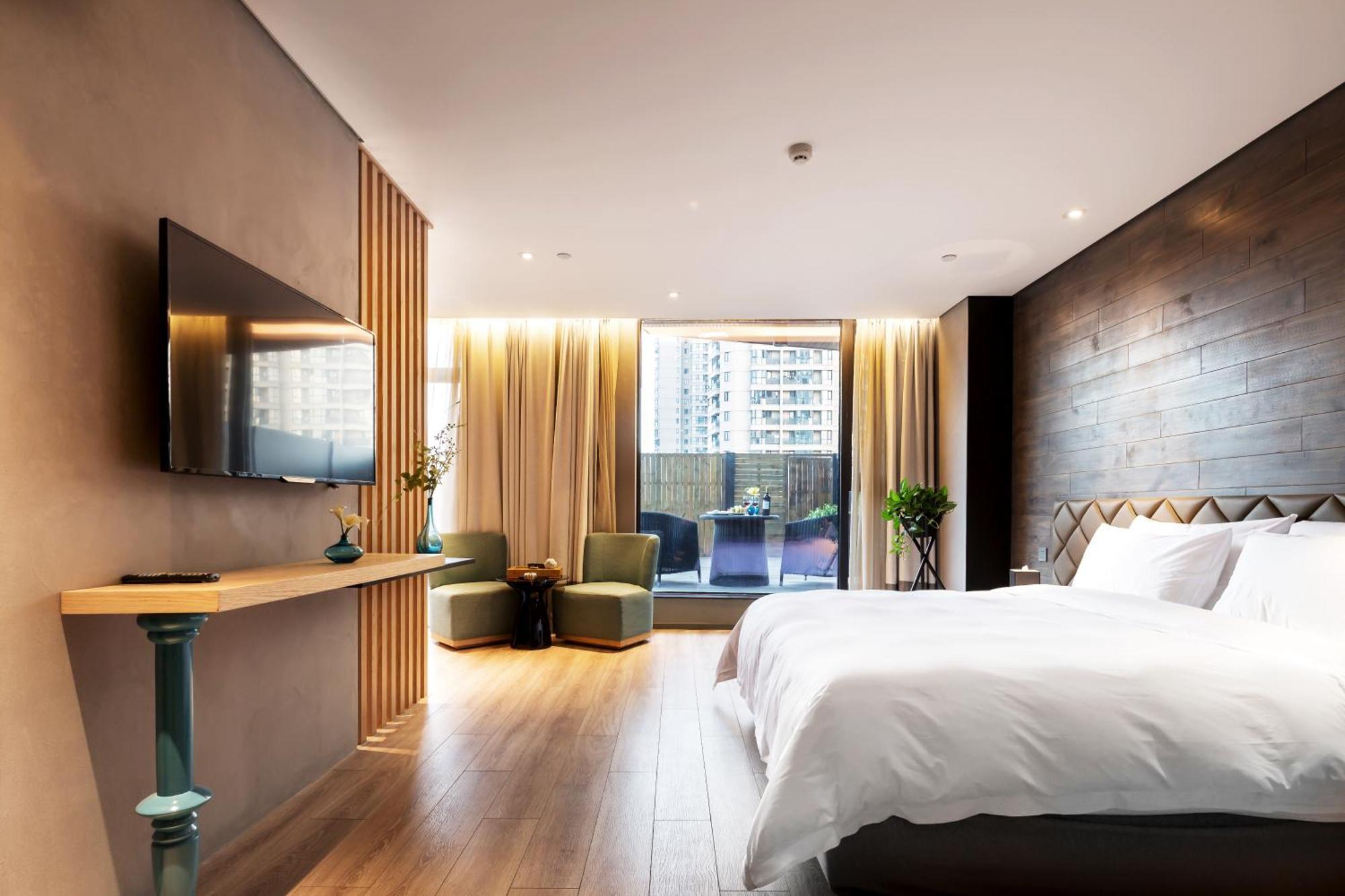 M Hotel Zhengzhou Exterior photo