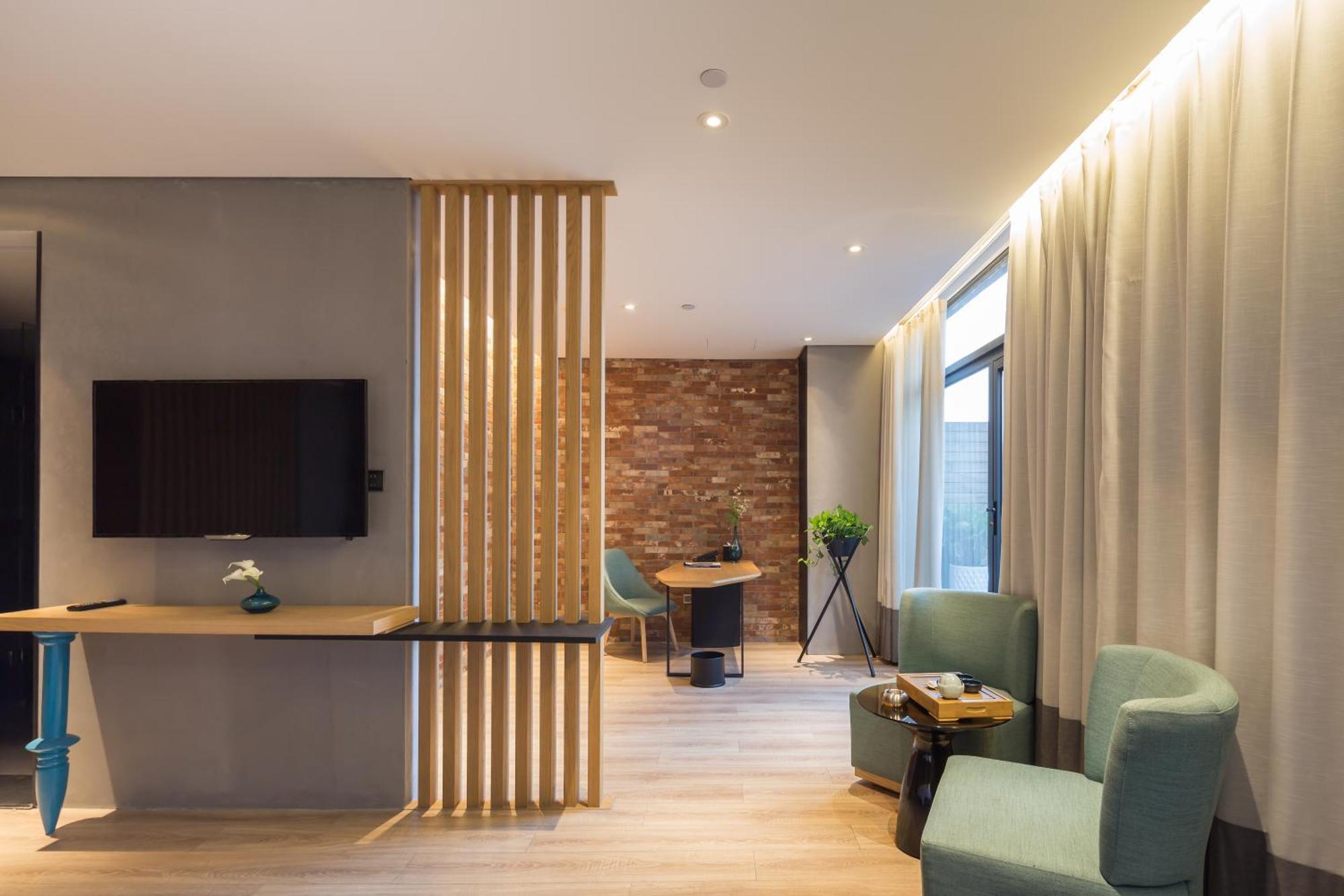 M Hotel Zhengzhou Exterior photo