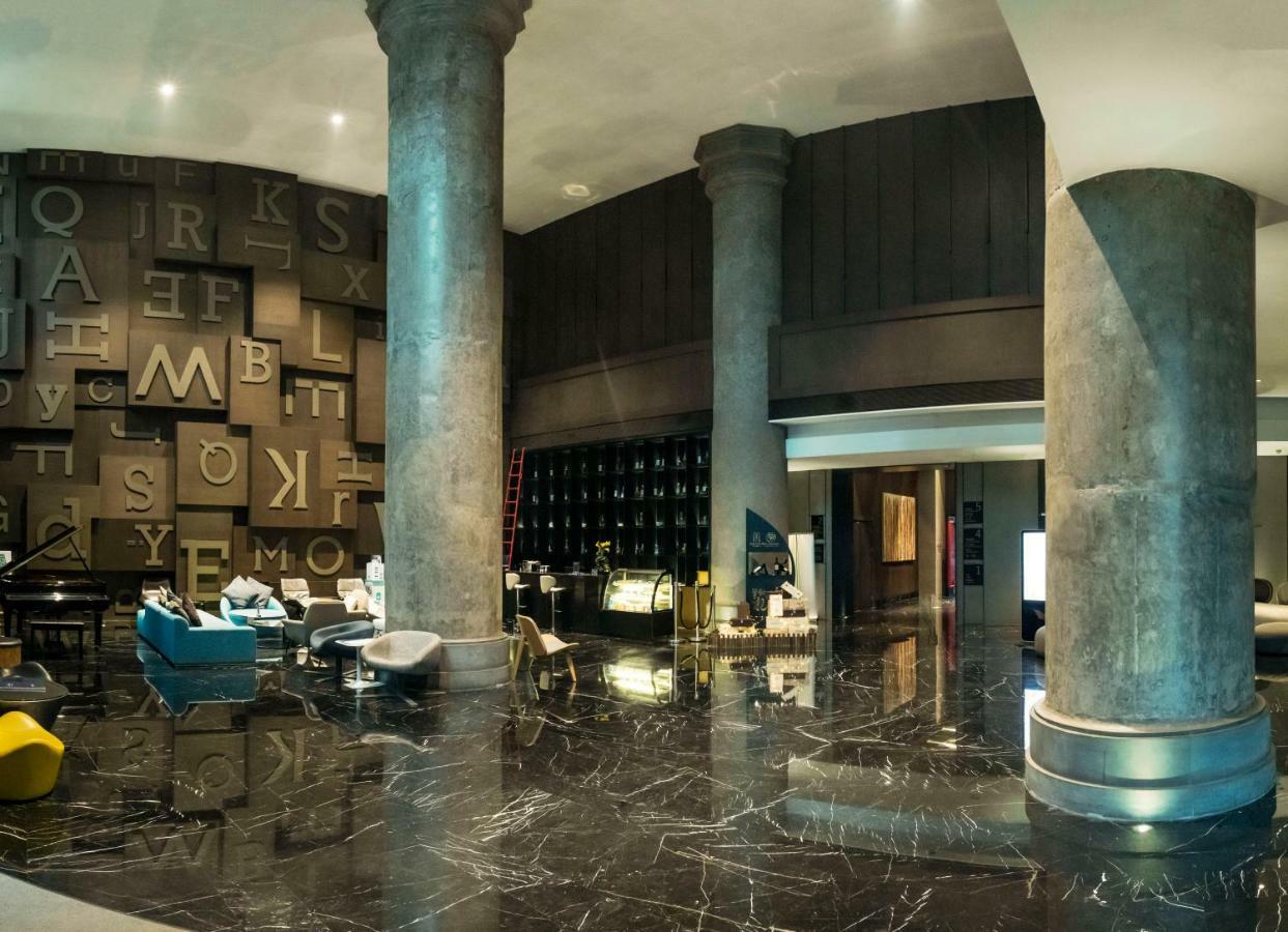 M Hotel Zhengzhou Exterior photo